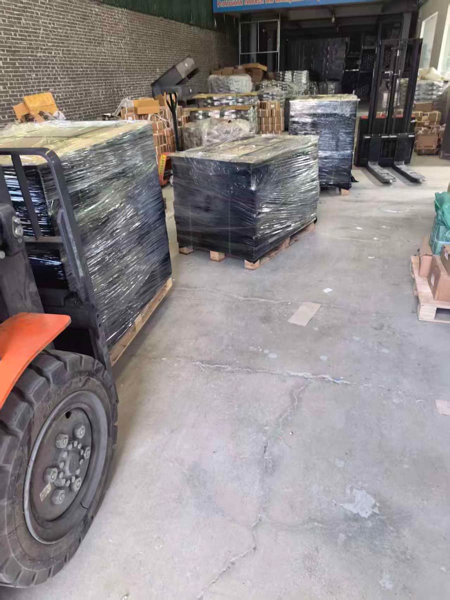 Envio diário intenso de rolamentos para máquinas de construção da ZHZB